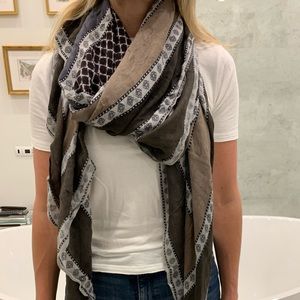 Theodora & Callum Women’s Printed Linen Scarf